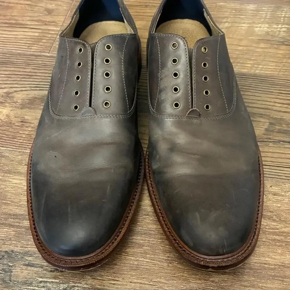 Banana republic brown leather laceless